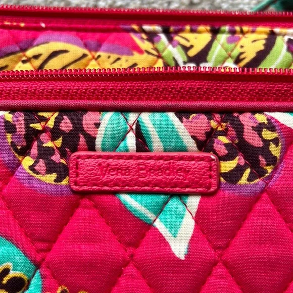 Vera Bradley Rumba Flowers Print Shoulder Little Crossbody Purse Red Quilted - Picture 2 of 15